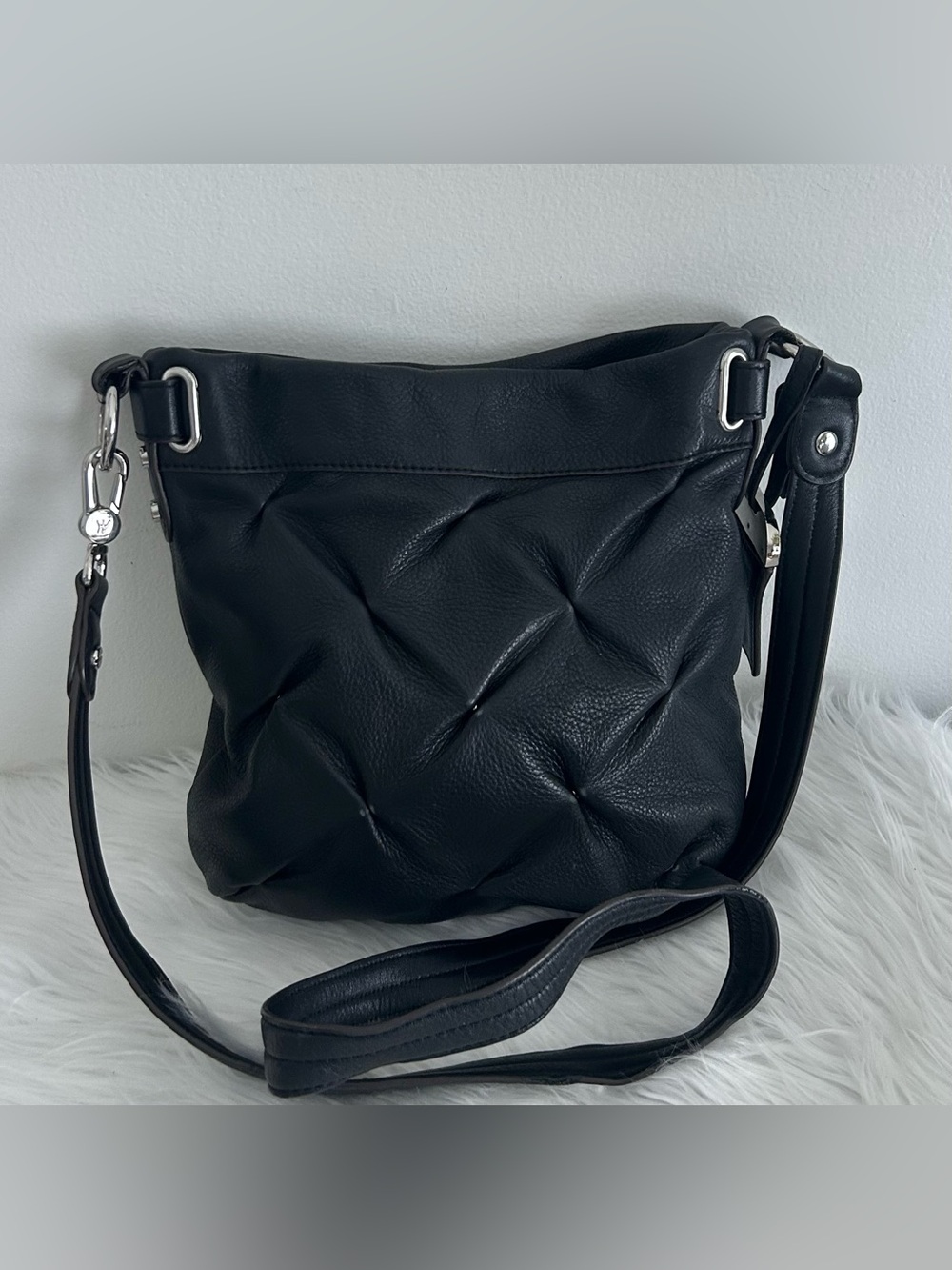 Aimee Kestenberg Black Leather Quilted Crossbody Shoulder Bag - Picture 9 of 11